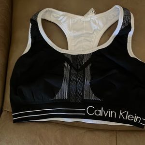 Calvin Klein sports Bra Large